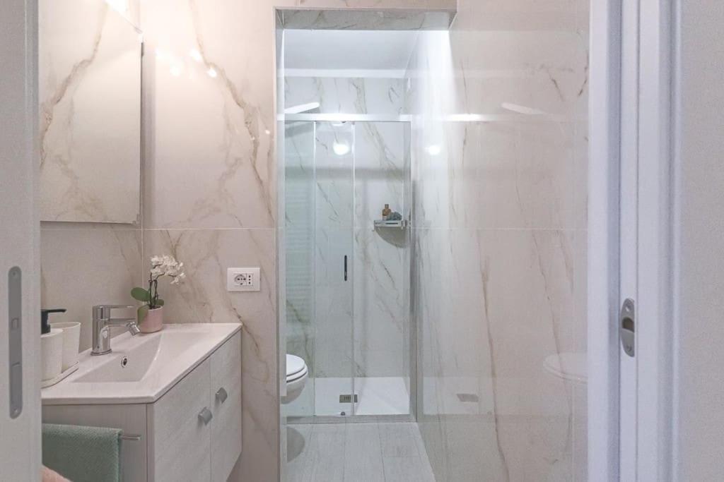 New Private Apt In Como Whit A-C Comfort - Elegant - Comfortable Комо Экстерьер фото
